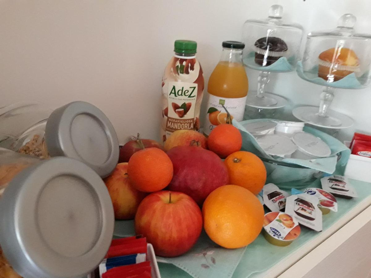 A Casa Di Grace Bed & Breakfast Basiglio Ngoại thất bức ảnh