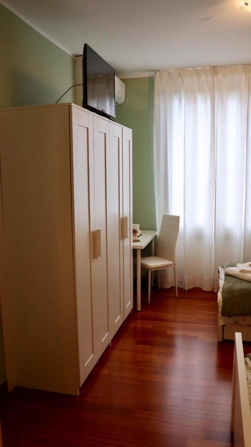 A Casa Di Grace Bed & Breakfast Basiglio Ngoại thất bức ảnh